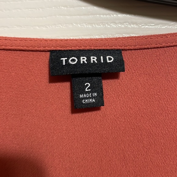 Salmon torrid long sleeve shirt! - Picture 2 of 4